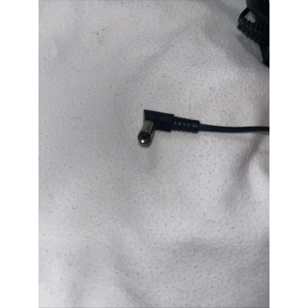 Realistic AC Adapter 20-403 12V 500mA Power Supply Radio Shack